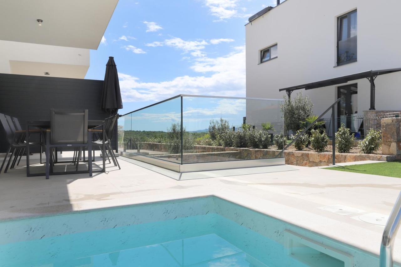 Brand New Apartment With Private Pool Нивице Экстерьер фото